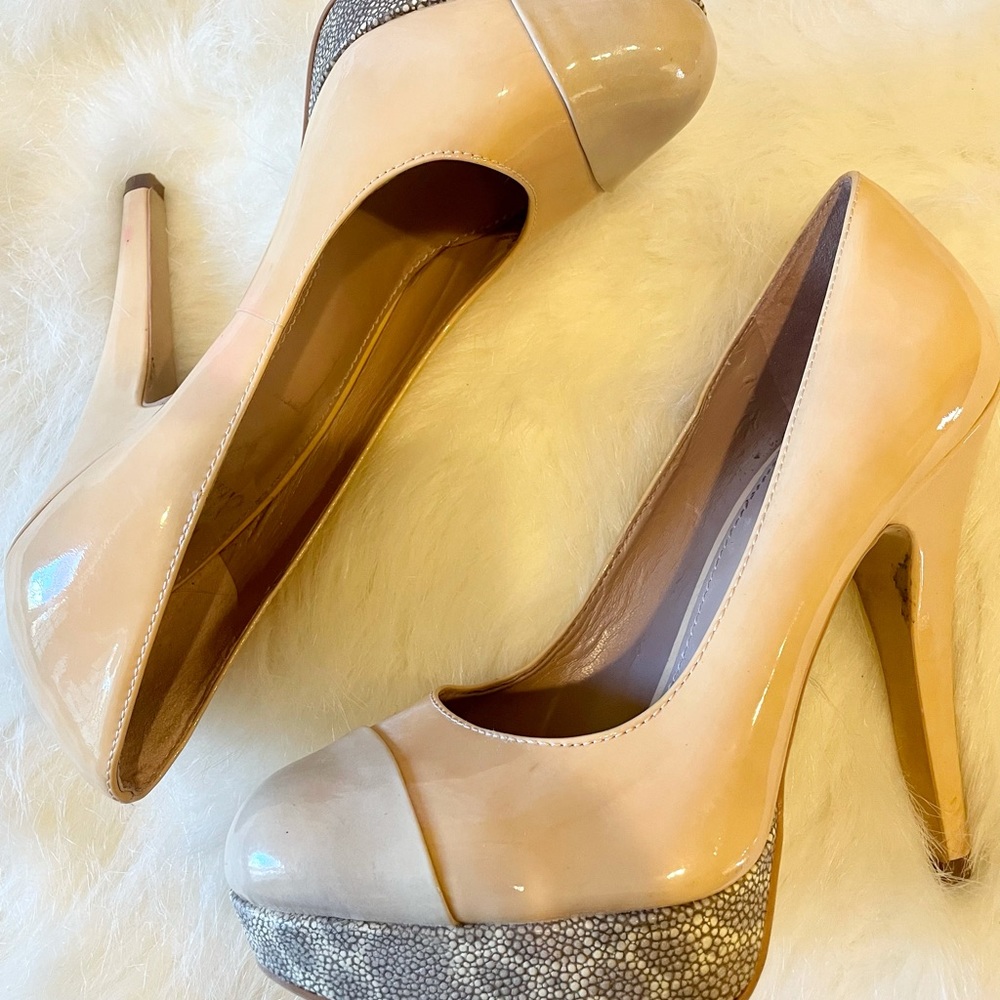 Vince Camuto Nude Heels 8.5